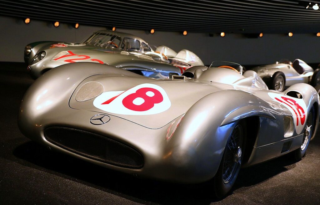 Mercedes Benz